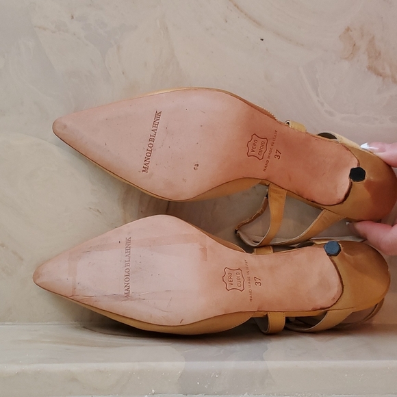 Authentic Manolo Blahnik Satin Heels 👠 - Picture 8 of 16